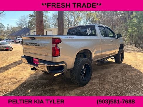 Used 2020 Chevrolet Silverado 1500 LT w/ Trailering Package image 11