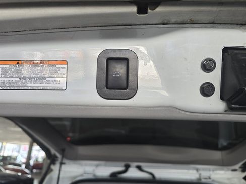 Used 2017 Toyota Sienna XLE image 20