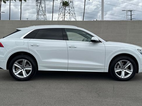 Used 2021 Audi Q8 Premium image 6