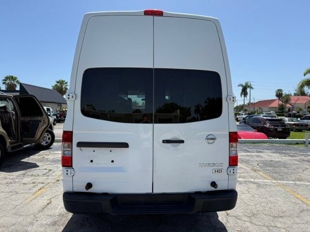 Used 2014 Nissan NV 2500 S w/ Side & Curtain Airbag Package RWD image 4
