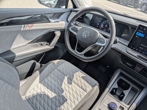 Certified 2026 Volkswagen Tiguan S AWD/4WD image 12