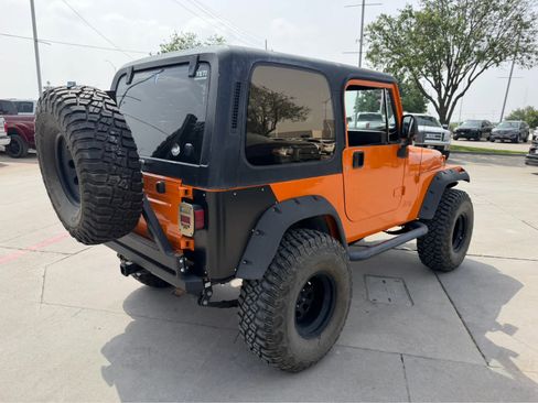 Used 1988 Jeep Wrangler Laredo AWD/4WD image 3
