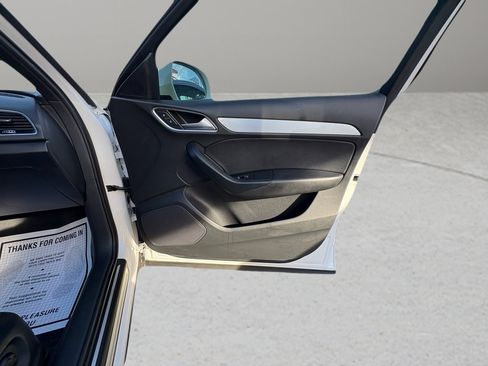 Used 2018 Audi Q3 2.0T Premium image 41