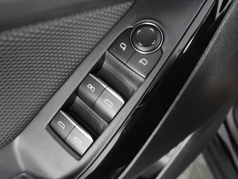 New 2026 Chevrolet Equinox RS w/ Convenience Package III FWD image 16