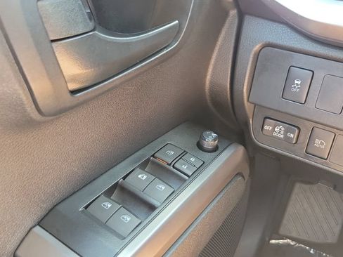 Certified 2022 Toyota Tacoma SR5 RWD image 19
