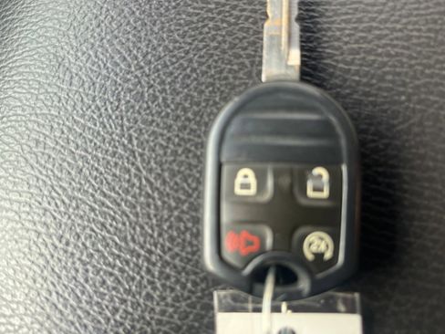 Used 2013 Ford F150 Lariat w/ Lariat Chrome Pkg image 23