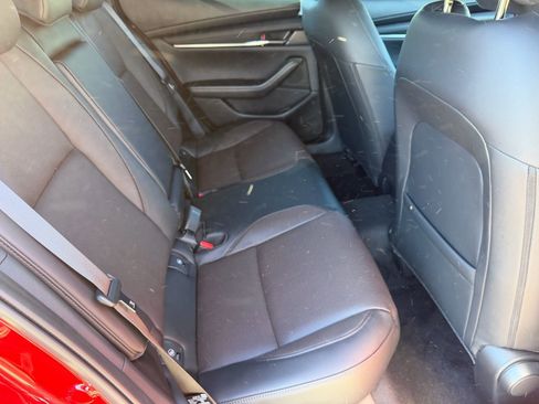 New 2026 MAZDA MAZDA3 Hatchback w/Premium Plus Pkg image 15