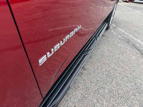 Used 2021 Chevrolet Suburban High Country image 9