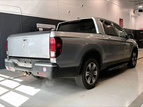Used 2017 Honda Ridgeline RTL-T image 4