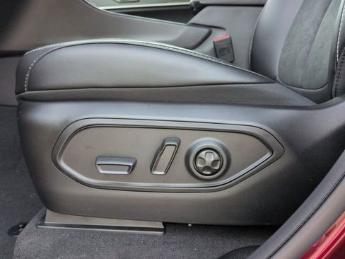 New 2026 Jeep Grand Cherokee L 2WD image 19