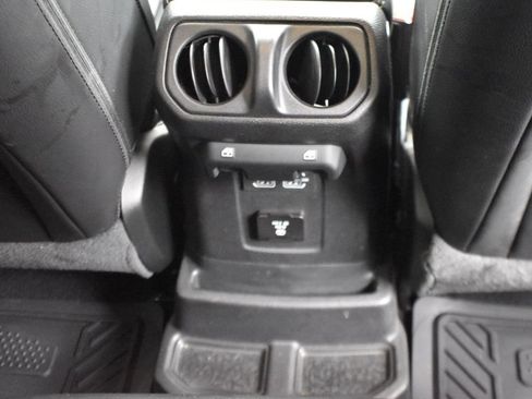 Used 2021 Jeep Wrangler Unlimited Sahara w/ Cold Weather Group image 18