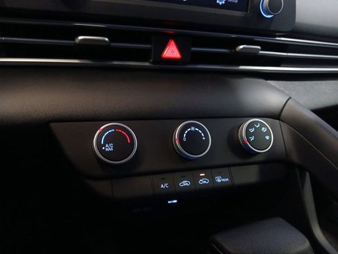 New 2026 Hyundai Elantra SE w/ Cargo Package FWD image 22