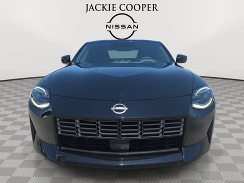 Used 2025 Nissan Z Performance w/ Floor Mat Package RWD image 2