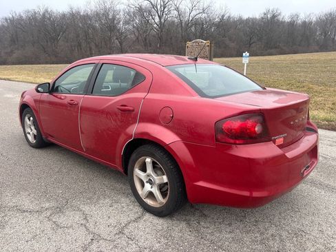 Used 2012 Dodge Avenger SXT FWD image 7