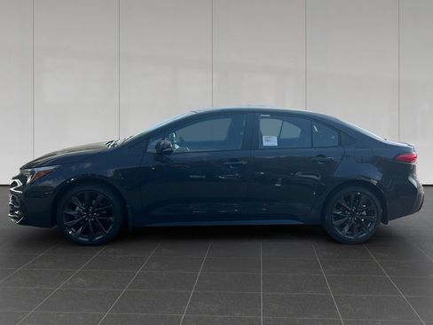 Used 2026 Toyota Corolla SE w/ SE Package FWD image 2