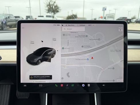 Used 2018 Tesla Model 3 Long Range image 16