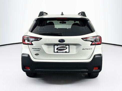 Used 2023 Subaru Outback Premium AWD/4WD image 14