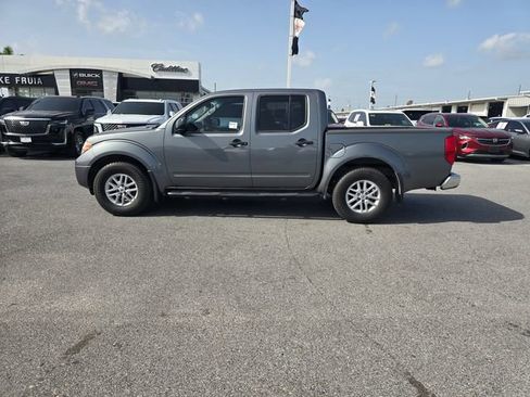 Used 2017 Nissan Frontier SV RWD image 9