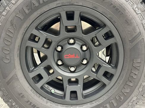 Used 2021 Toyota 4Runner Venture AWD/4WD image 10