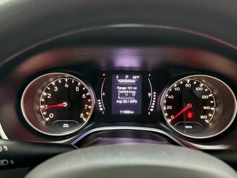 Used 2018 Jeep Compass Sport image 29