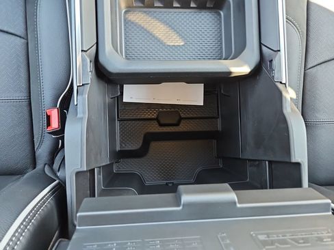 New 2026 RAM 3500 Laramie AWD/4WD image 32