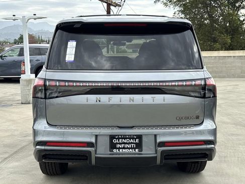 New 2026 INFINITI QX80 4WD w/ Sport Exterior Package image 4