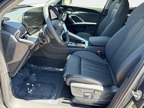 Certified 2025 Audi Q5 Premium Plus w/ Premium Plus image 16