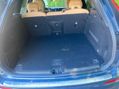 Used 2019 Volvo XC60 T6 Momentum w/ Premium Package AWD/4WD image 21