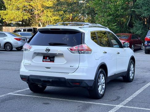 Used 2016 Nissan Rogue SV w/ SV Premium Package FWD image 4