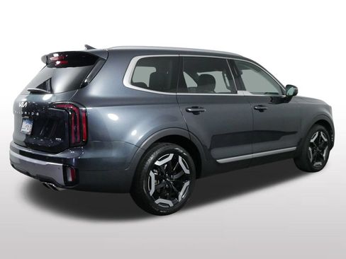Used 2024 Kia Telluride EX AWD/4WD image 11