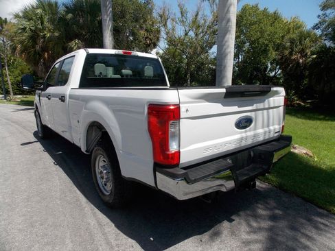 Used 2017 Ford F250 XL w/ Power Equipment Group RWD image 6