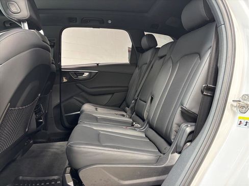 Used 2025 Audi Q7 3.0T Prestige image 28