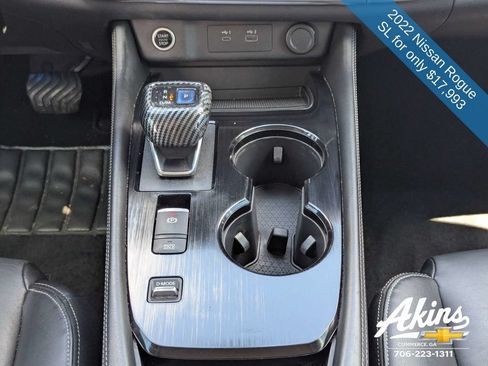 Used 2022 Nissan Rogue SL w/ SL Premium Package FWD image 18