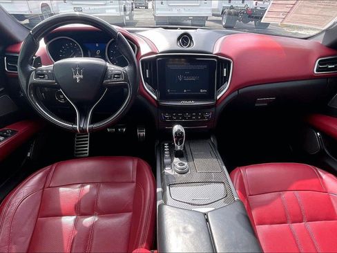 Used 2018 Maserati Ghibli S GranSport Q4 AWD/4WD image 16