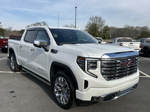 Certified 2023 GMC Sierra 1500 Denali w/ Denali Reserve Package image 3