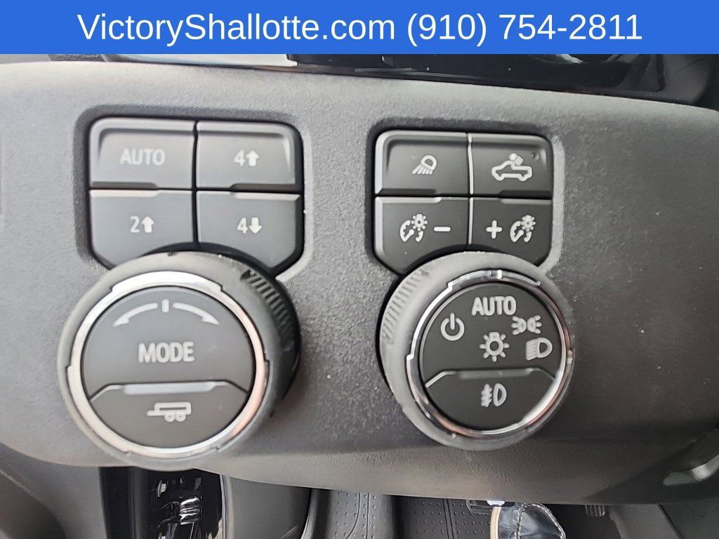 Used 2026 Chevrolet Silverado 2500 High Country w/ High Country Premium Package AWD/4WD image 7
