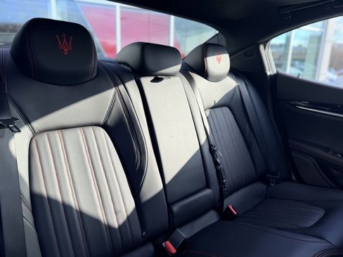 Used 2019 Maserati Ghibli S Q4 image 19