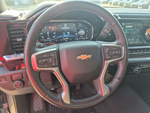 Used 2024 Chevrolet Silverado 1500 LT RWD image 14