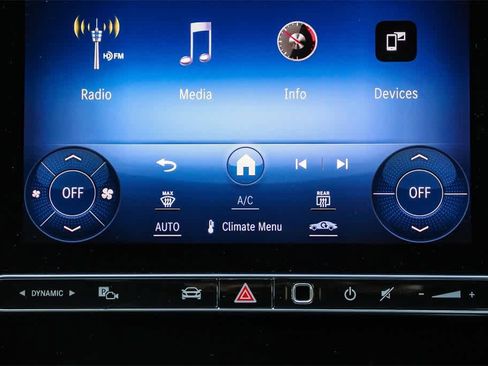 Used 2023 Mercedes-Benz C 300 Sedan image 11