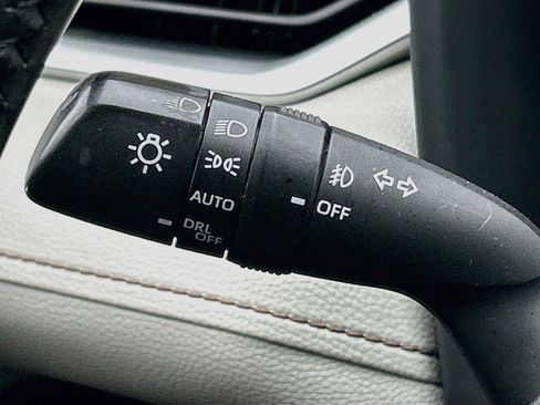Used 2019 Toyota RAV4 XLE Premium w/ All Weather Liner Package AWD/4WD image 34