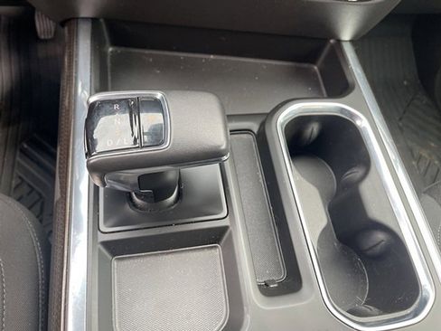 Used 2022 Chevrolet Silverado 1500 RST image 12