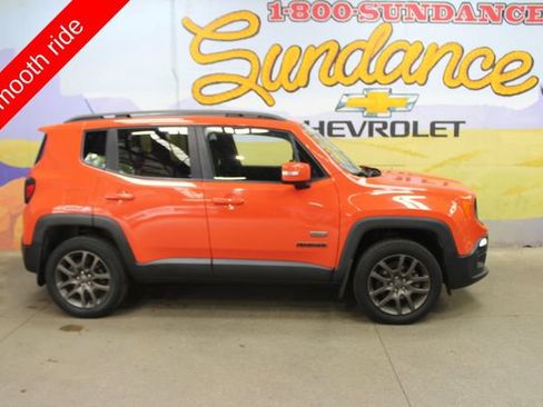 Used 2016 Jeep Renegade 75th Anniversary FWD image 1