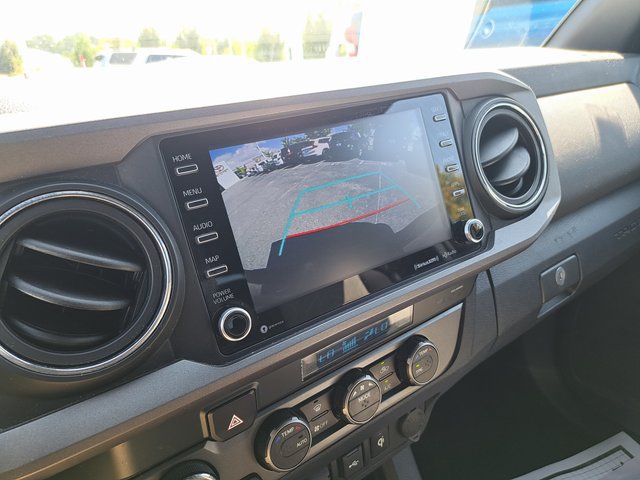 Used 2023 Toyota Tacoma TRD Sport AWD/4WD image 17