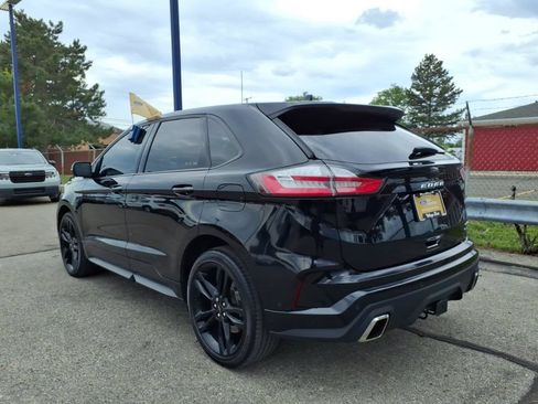 Used 2024 Ford Edge ST w/ Equipment Group 401A AWD/4WD image 9