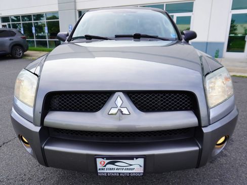 Used 2007 Mitsubishi Raider LS AWD/4WD image 2