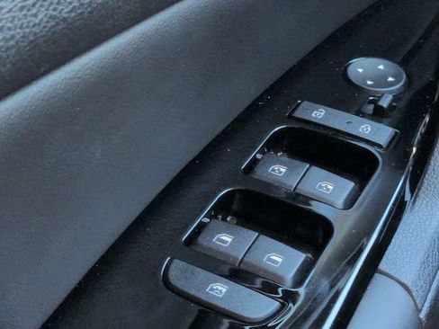 Used 2025 Kia Sportage SX FWD image 24