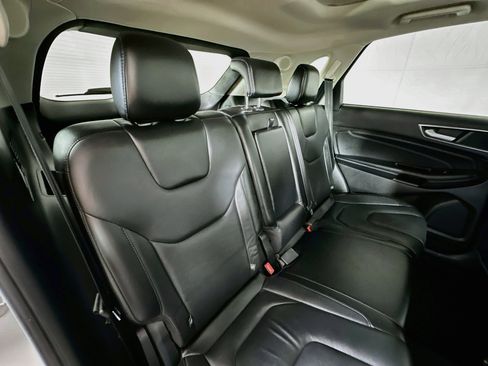 Used 2016 Ford Edge Titanium w/ Technology Package AWD/4WD image 26