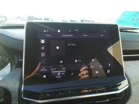 Used 2022 Jeep Compass Latitude image 20