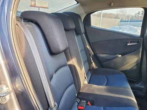 Used 2017 Toyota Yaris iA image 15