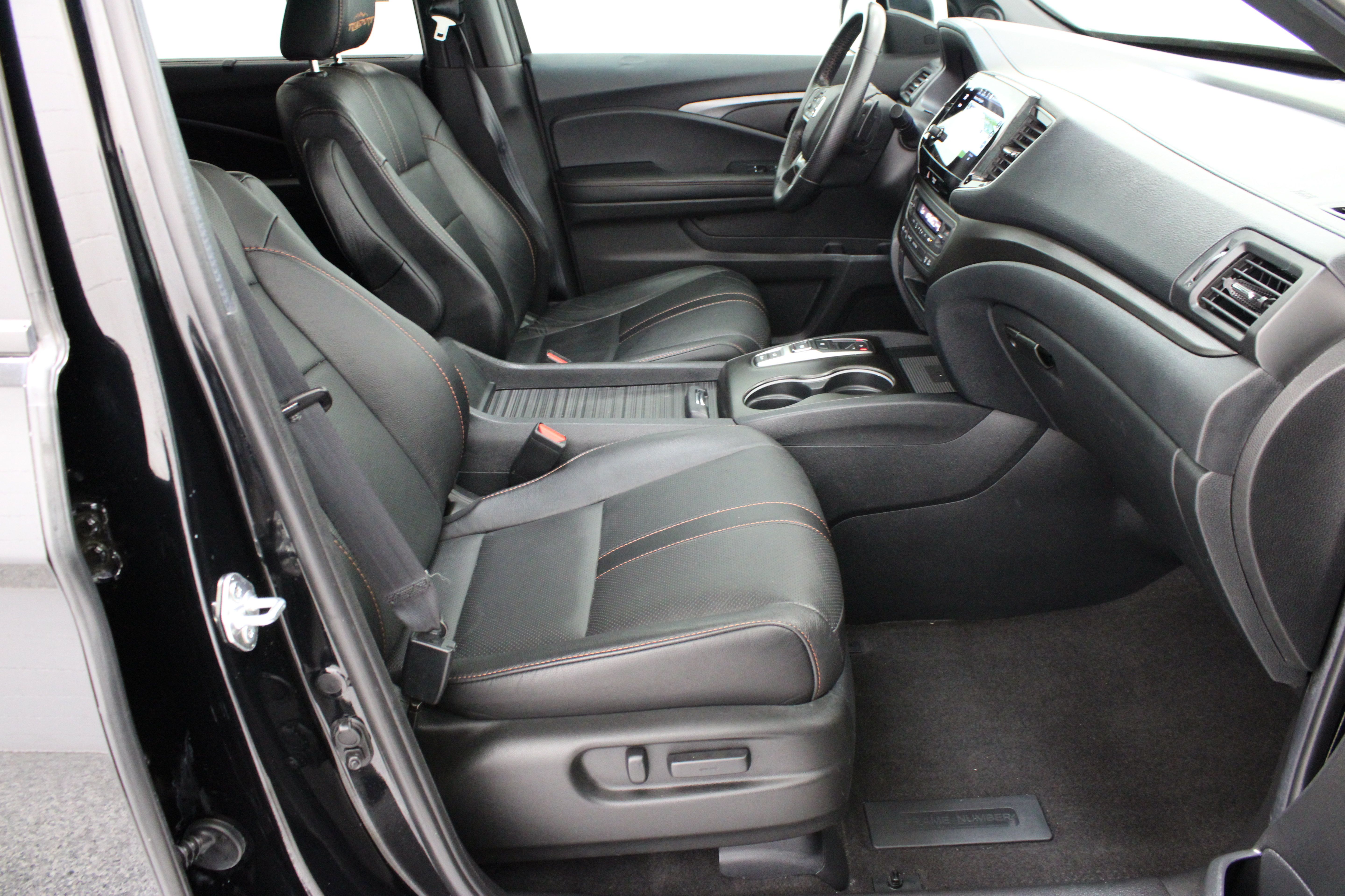 Used 2022 Honda Passport TrailSport image 39
